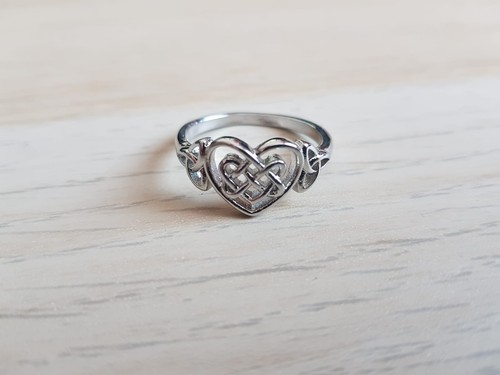 Celtic love knot - knot, heart
